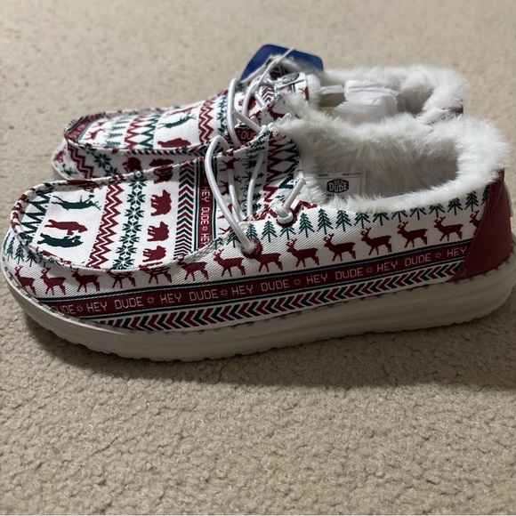 Hey Dude Women’s Size 6 Wendy Holiday Cheers Christmas Shoes Loafers Slip Ons - Picture 1 of 7